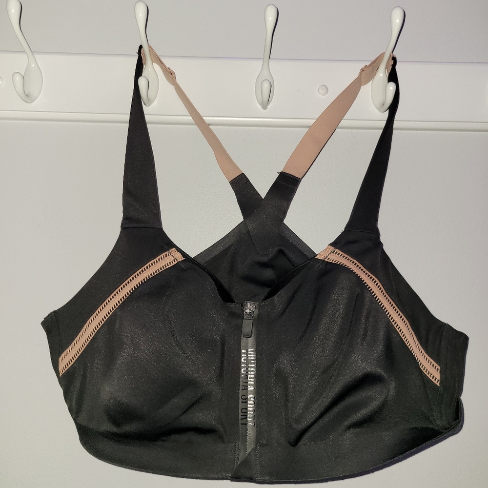Victoria's secret sports bra